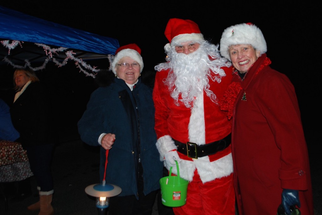 Seaside Gardeners host Squantum Tree Lighting